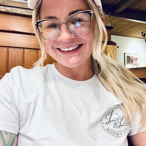 Meet your Posher, Lacey